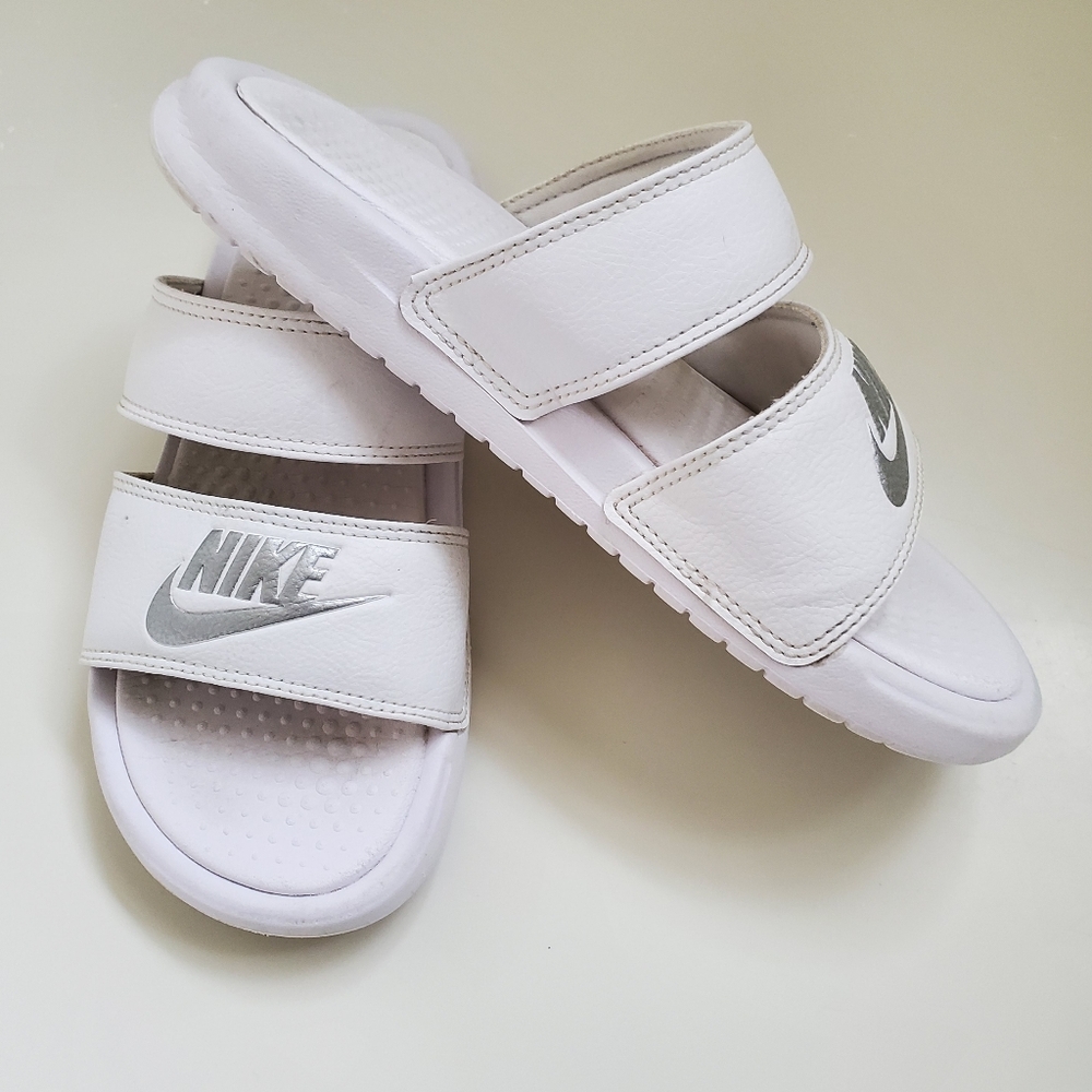 NIKE Benassi Duo Ultra White